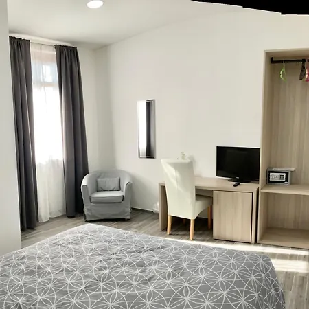 Langamore Konukevi 4*